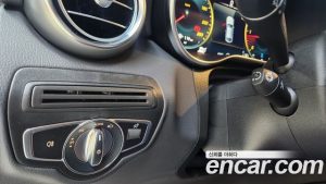 Mercedes-Benz GLC-Class GLC220 d 4MATIC Coupe 2023 года из Южной Кореи