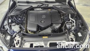 Mercedes-Benz E-Class E200 Avantgarde 2025 года из Южной Кореи