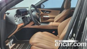 Mercedes-Benz E-Class E200 Avantgarde 2025 года из Южной Кореи