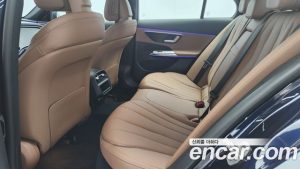 Mercedes-Benz E-Class E200 Avantgarde 2025 года из Южной Кореи