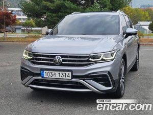 Volkswagen Tiguan 2.0 TSI Prestige 2023 года из Южной Кореи