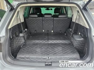 Volkswagen Tiguan 2.0 TSI Prestige 2023 года из Южной Кореи