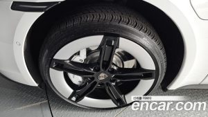 Porsche Taycan Turbo 2025 года из Южной Кореи
