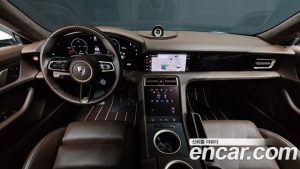 Porsche Taycan Turbo 2025 года из Южной Кореи