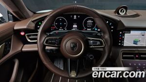 Porsche Taycan Turbo 2025 года из Южной Кореи