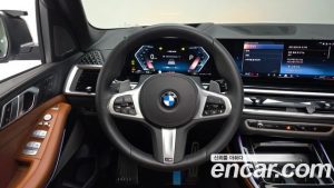 BMW X7 xDrive 40d M Sport 6 2024 года из Южной Кореи