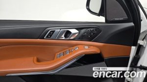 BMW X7 xDrive 40d M Sport 6 2024 года из Южной Кореи