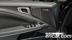 Kia K8 Noblesse 2025 года из Южной Кореи