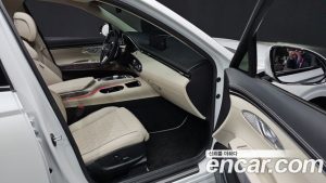 Genesis GV70 2.5T Бензин 2WD 2024 года из Южной Кореи