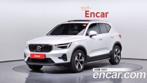 Volvo XC40 B4 Ultra Bright 2025 года из Южной Кореи