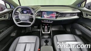 Audi Q4 e-tron 40 Premium 2023 года из Южной Кореи