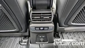Audi Q4 e-tron 40 Premium 2023 года из Южной Кореи