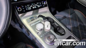Genesis GV70 2.5T Бензин 2WD 2025 года из Южной Кореи