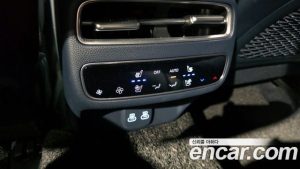 Genesis GV70 2.5T Бензин 2WD 2025 года из Южной Кореи
