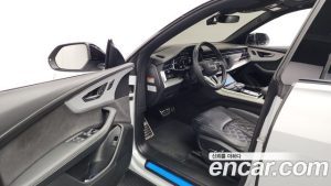 Audi Q8 55 TFSI 4WD Premium 2023 года из Южной Кореи