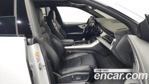 Audi Q8 55 TFSI 4WD Premium 2023 года из Южной Кореи