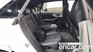 Audi Q8 55 TFSI 4WD Premium 2023 года из Южной Кореи