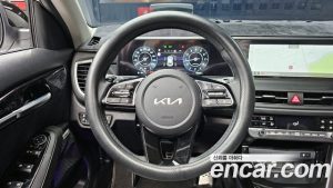 Kia Seltos Бензин 1.6 Turbo 4WD 2025 года из Южной Кореи