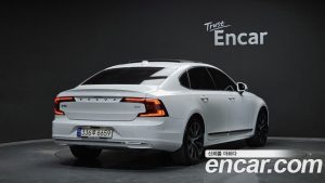 Volvo S90 B5 ULTIMATE Bright 2023 года из Южной Кореи