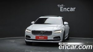 Volvo S90 B5 ULTIMATE Bright 2023 года из Южной Кореи