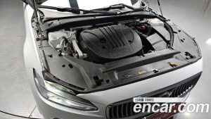 Volvo S90 B5 ULTIMATE Bright 2023 года из Южной Кореи