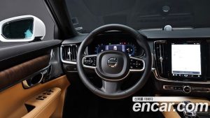 Volvo S90 B5 ULTIMATE Bright 2023 года из Южной Кореи