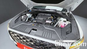 Genesis GV70 2.5T Бензин 2WD 2025 года из Южной Кореи