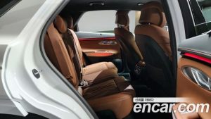 Genesis GV70 2.5T Бензин 2WD 2025 года из Южной Кореи