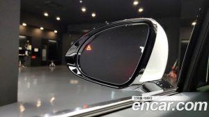 Genesis GV70 2.5T Бензин 2WD 2025 года из Южной Кореи
