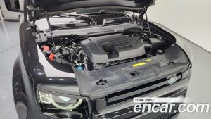 Land Rover Defender 110 P400 X 2023 года из Южной Кореи