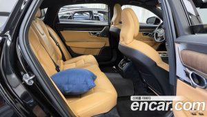 Volvo S90 B6 AWD ULTIMATE Bright 2024 года из Южной Кореи