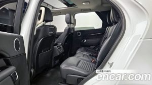 Land Rover Discovery D250 S 2022 года из Южной Кореи