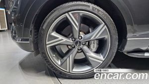 Genesis GV80 2.5T Бензин AWD 2024 года из Южной Кореи