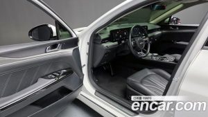 Kia K5 1.6 Turbo 2024 года из Южной Кореи
