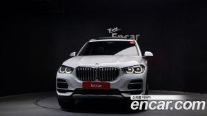 BMW X5 xDrive 40i xLine 2023 года из Южной Кореи