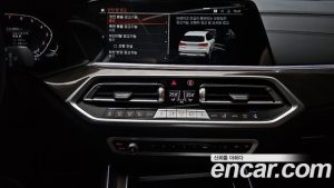 BMW X5 xDrive 40i xLine 2023 года из Южной Кореи