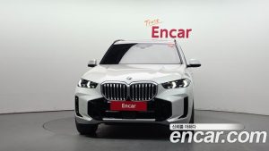BMW X5 xDrive 40i M Sport 2024 года из Южной Кореи