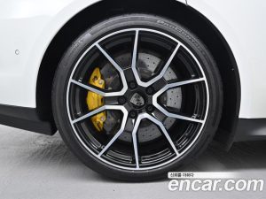Porsche Taycan Turbo S 2025 года из Южной Кореи