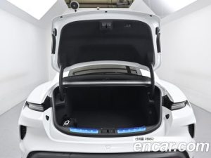 Porsche Taycan Turbo S 2025 года из Южной Кореи