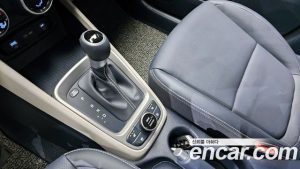 Hyundai Venue 1.6 Premium 2025 года из Южной Кореи