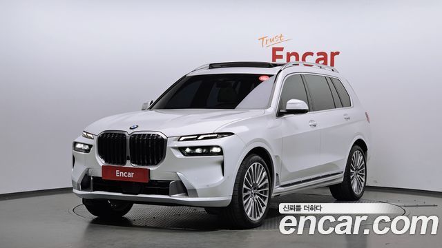 BMW X7 xDrive 40i Design Pure Excellence 7-Seater 2024 года из Кореи