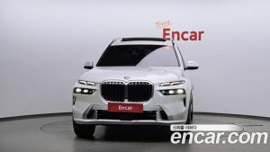 BMW X7 xDrive 40i Design Pure Excellence 7-Seater 2024 года из Южной Кореи