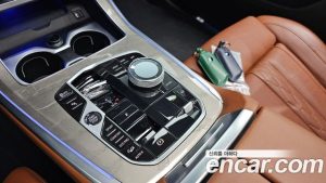 BMW X7 xDrive 40i Design Pure Excellence 7-Seater 2024 года из Южной Кореи