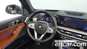 BMW X7 xDrive 40i Design Pure Excellence 7-Seater 2024 года из Южной Кореи