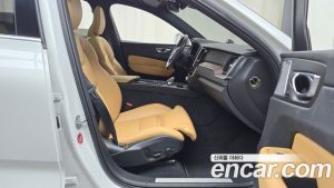 Volvo XC60 B5 Inscription 2022 года из Южной Кореи