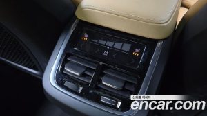 Volvo XC60 B5 Inscription 2022 года из Южной Кореи