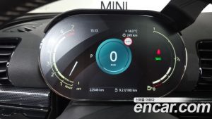 Mini Clubman MULTITONE Edition 2023 года из Южной Кореи