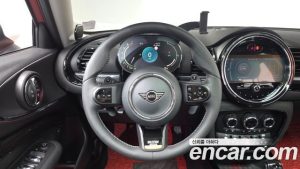 Mini Clubman MULTITONE Edition 2023 года из Южной Кореи