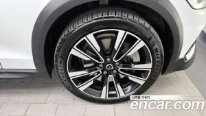 Volvo V60 B5 ULTIMATE AWD 2023 года из Южной Кореи