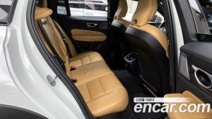Volvo V60 B5 ULTIMATE AWD 2023 года из Южной Кореи